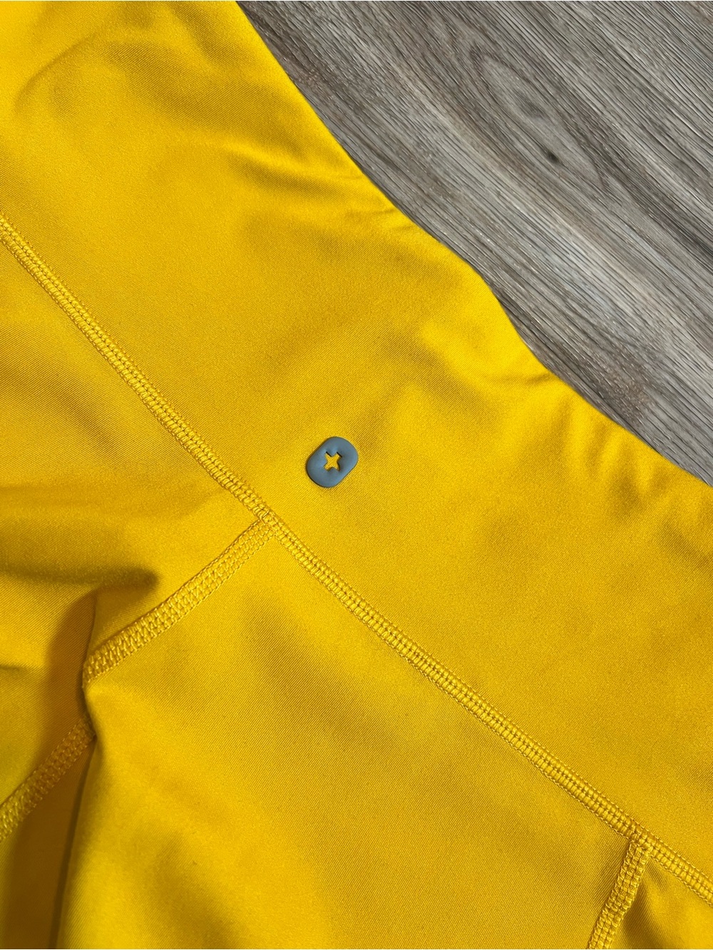 FIGS Underscrub Leggings Mustard Yellow Size Large - Picture 7 of 7